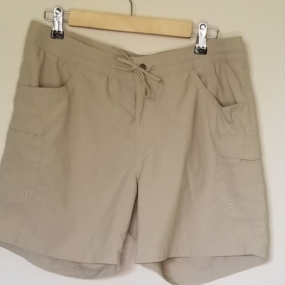 Columbia 5.5" nylon shorts Elastic Waist Tan Hiking Gorpcore